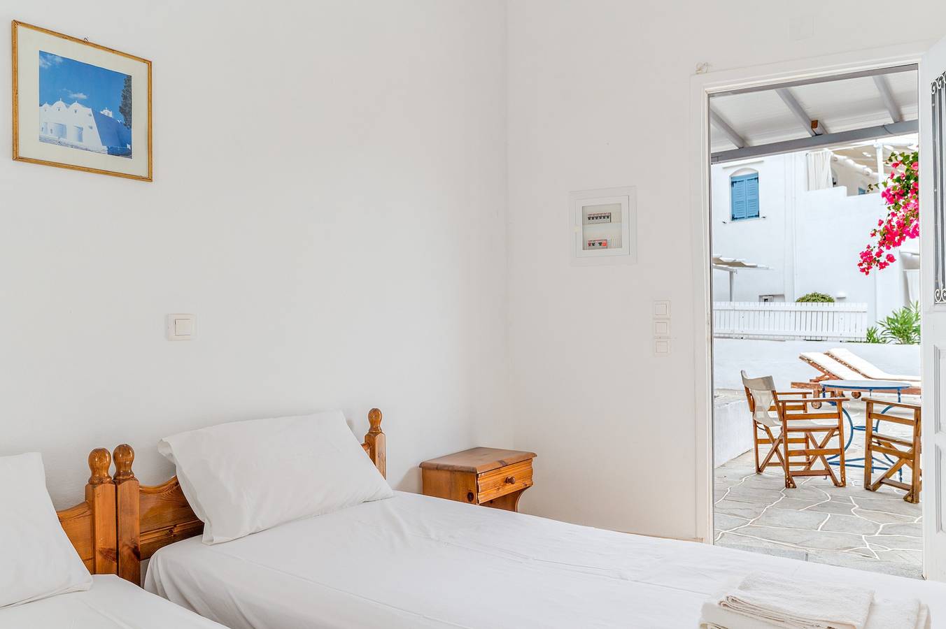 Entire studio, Studio Apartment 'Sifnos 5' with Sea View, Wi-Fi and Air Conditioning in Vathi Beach, Cyclades