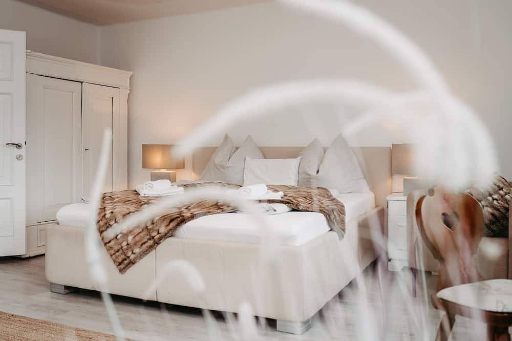 Chalet Wiesengut Romantische Alleinlage Mit Pool und Whirlpool in Salzkammergut-Berge, Adnet