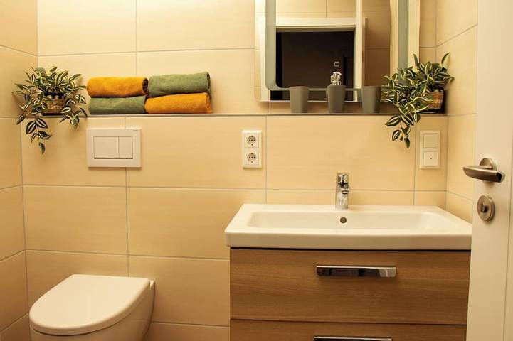 Ganze Wohnung, Gemütliche Ferienwohnung in 300m Entfernung zum Zwischenahner Meer in Rostrup, Bad Zwischenahn