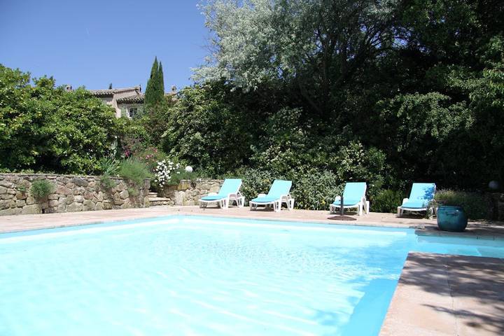 Location de vacances pour 2 personnes, avec piscine et jardin en Ardèche - 2
