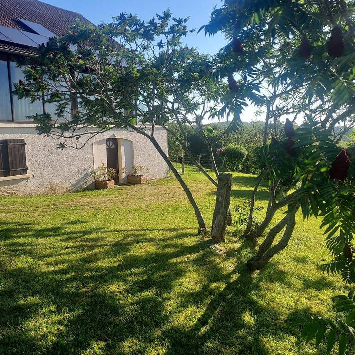 Appartement de vacances pour 8 personnes, avec Terrasse ainsi que Jardin et Vue
