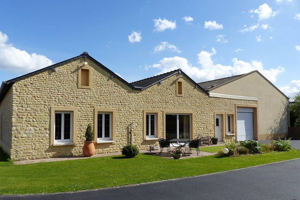 Côté Mer Normandie Port en Bessin - L'Ancre de Mer Maison 4*, 180m² plain pied in Port-en-Bessin-Huppain, Région de Bayeux