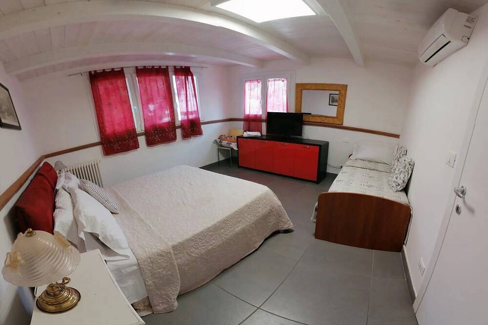 Entire apartment, Residence at the Steam, your perfect home within walking distance of the beach. in Gatteo A Mare, Forlì-Cesena Province