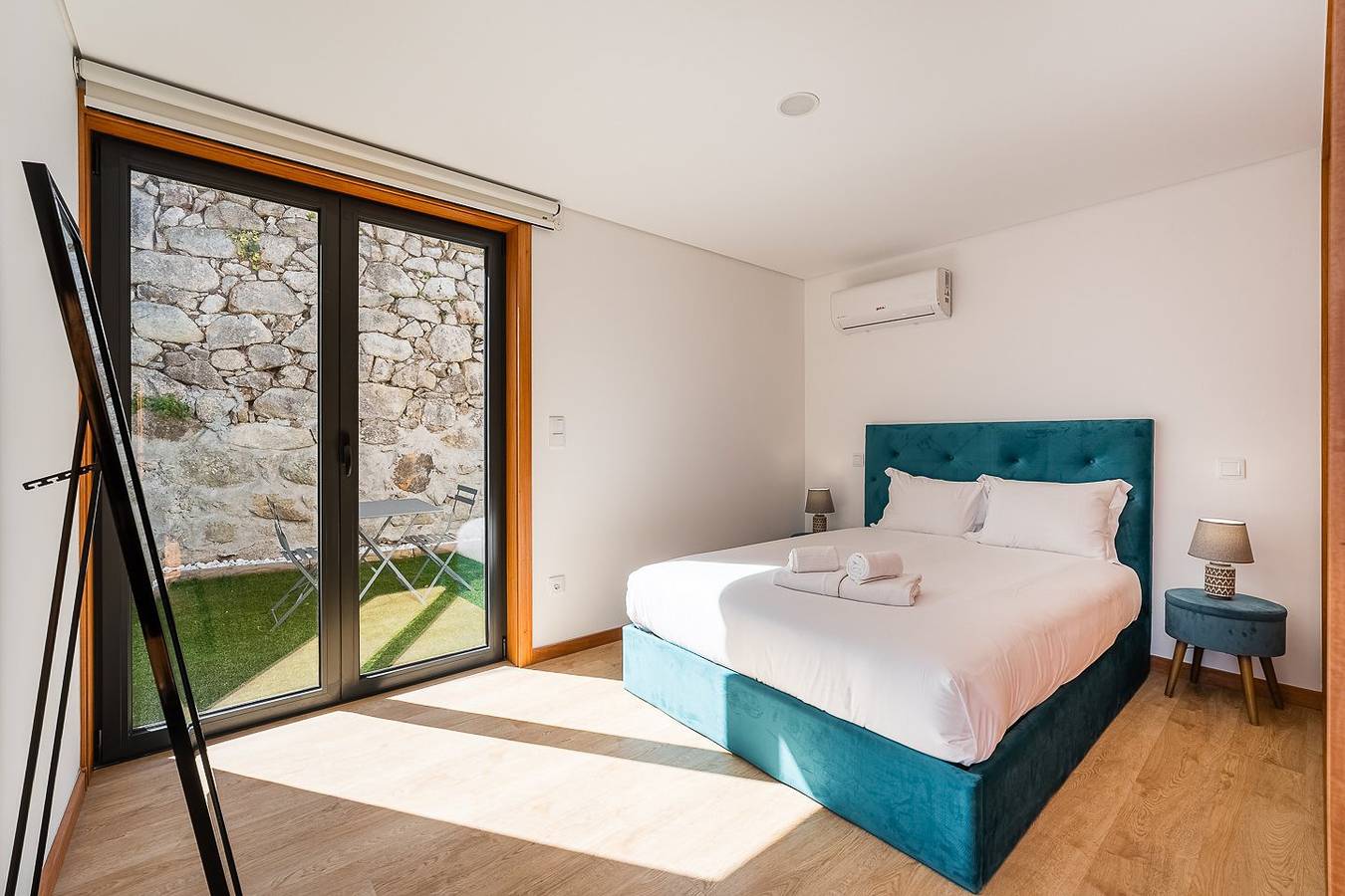 Ganze Wohnung, Ferienwohnung für 3 Personen mit Balkon in Santa Marinha e São Pedro da Afurada, Porto Distrikt