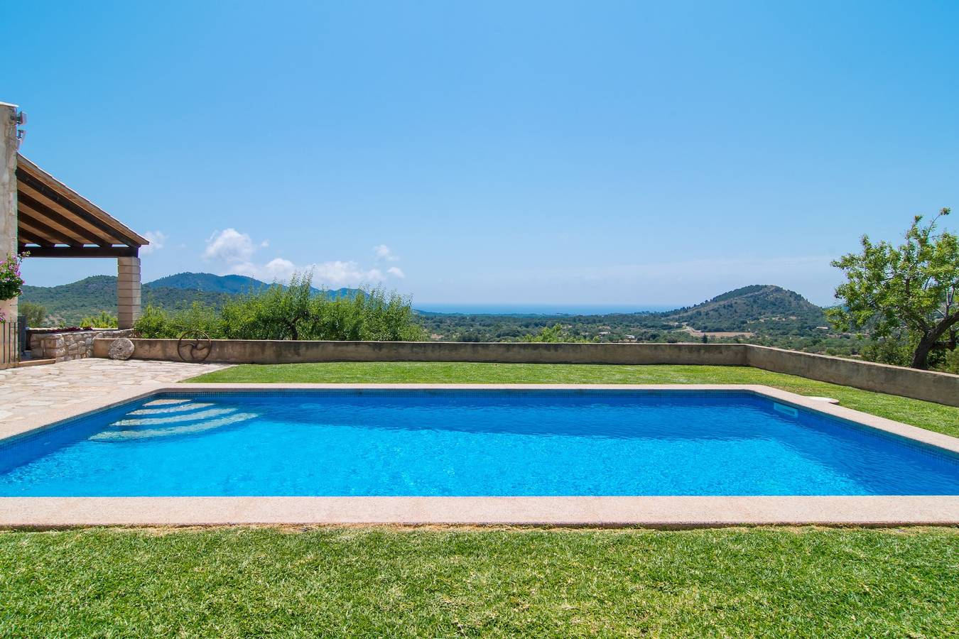 Lichtdurchflutetes Ferienhaus "Finca Es Serva" mit Garten, Pool in Son Servera, Mallorca Osten