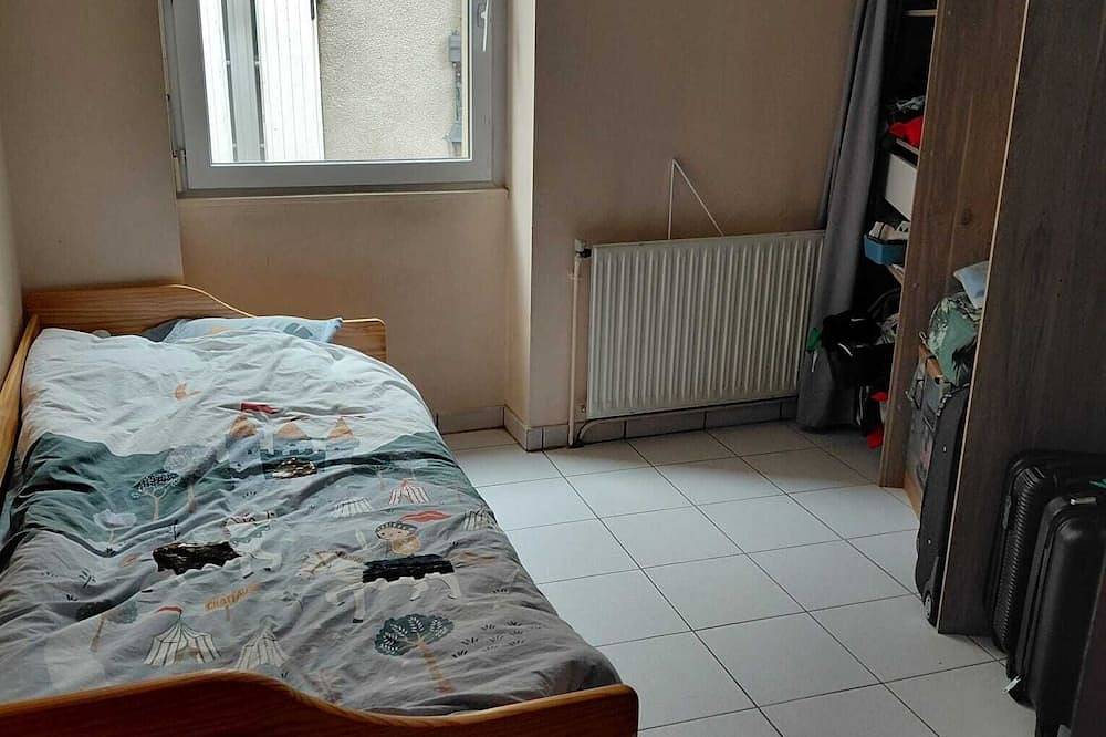 Appartement entier, Logement au cœur du village avec balcon in Saint-Agrève, Parc naturel régional des Monts d'Ardèche