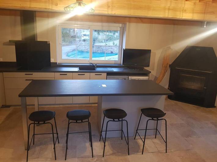 Location de vacances pour 5 personnes, avec balcon et jacuzzi à Dun-les-Places - 3