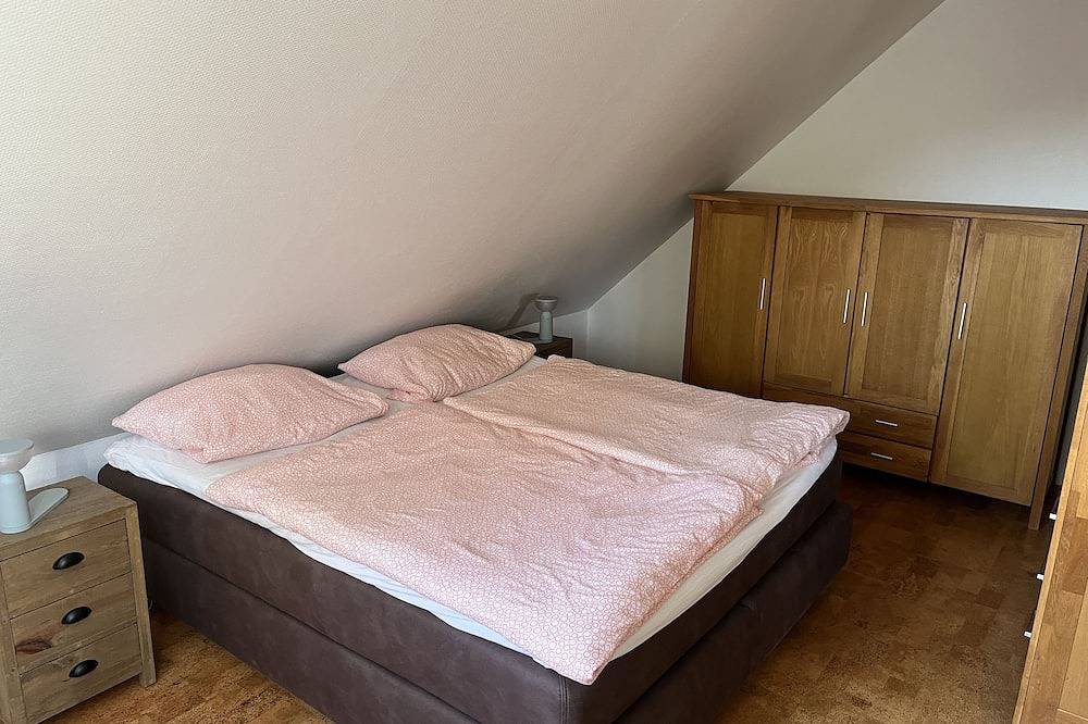 Ruhig gelegenes Ferienhaus mit Kamin in Neßmersiel, Dornum