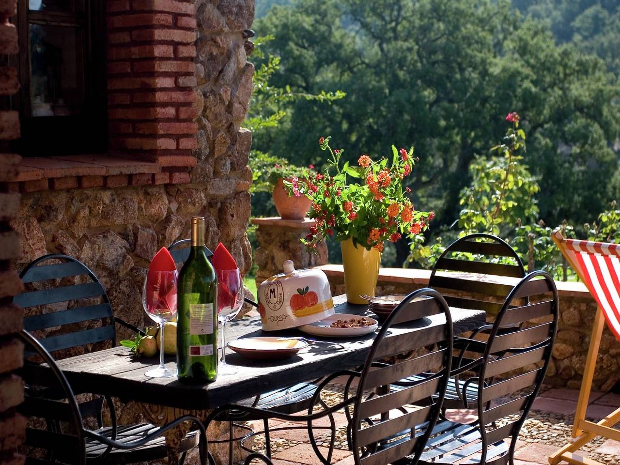 Casa de piedra en Alájar con vistas al valle in Alájar, Sierra de Aracena y Picos de Aroche