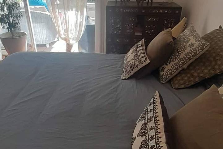 Location de vacances pour 8 personnes, avec terrasse et jardin, animaux acceptés à Mérignac - 2