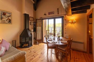 Gîte pour 5 personnes, avec balcon à Err