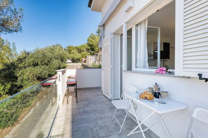 Agriturismo per 4 persone, con terrazza ad Andora