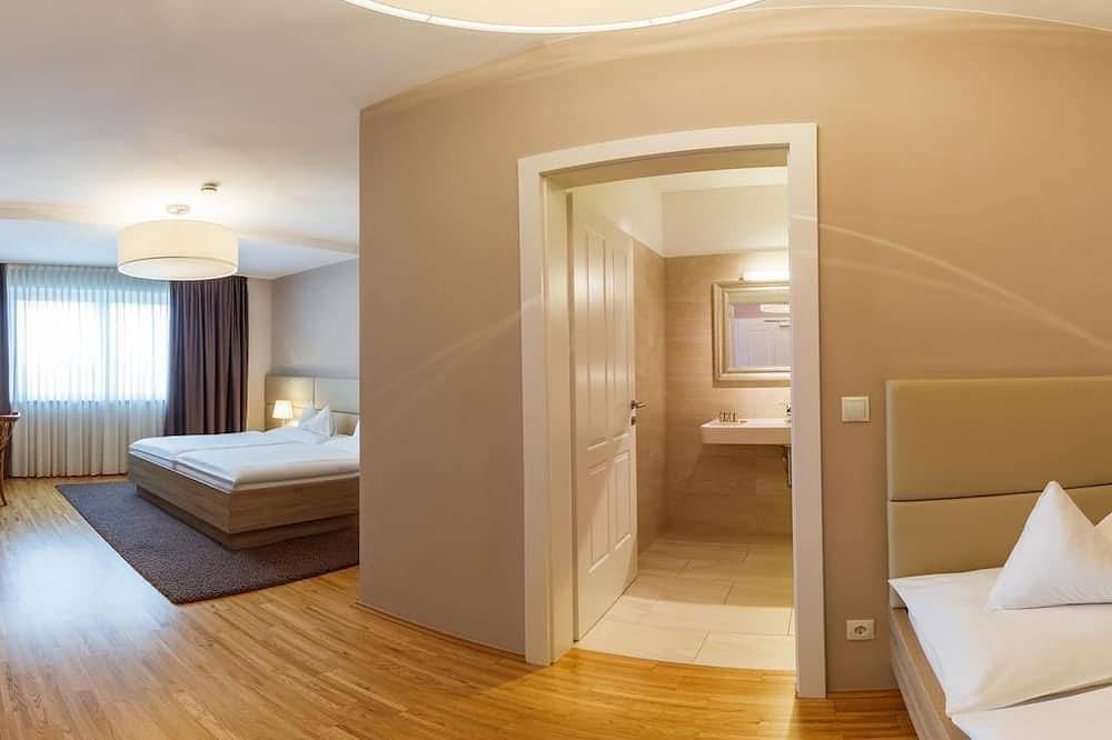 Dreibettzimmer - Pfeilers Bürgerstüberl und Hotel in Südoststeiermark, Feldbach