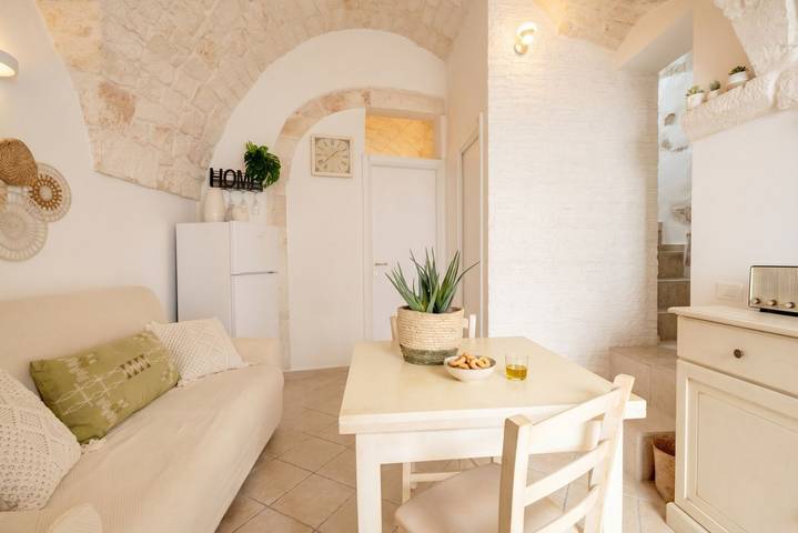 Ganze Wohnung, Ferienwohnung für 4 Personen mit Balkon/Terrasse in Ostuni, Salento