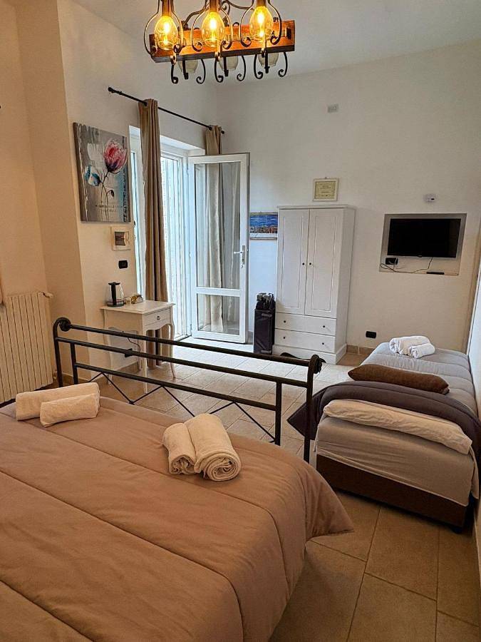 Gîte pour 3 personnes, avec vue et jardin, adapté aux familles à Selva di Fasano - 2