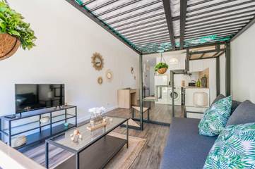 Gîte pour 4 personnes, avec jardin à Vert-le-Grand
