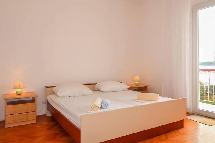 Ferienhaus für 11 Personen, mit Balkon, mit Haustier in Banjol - 4