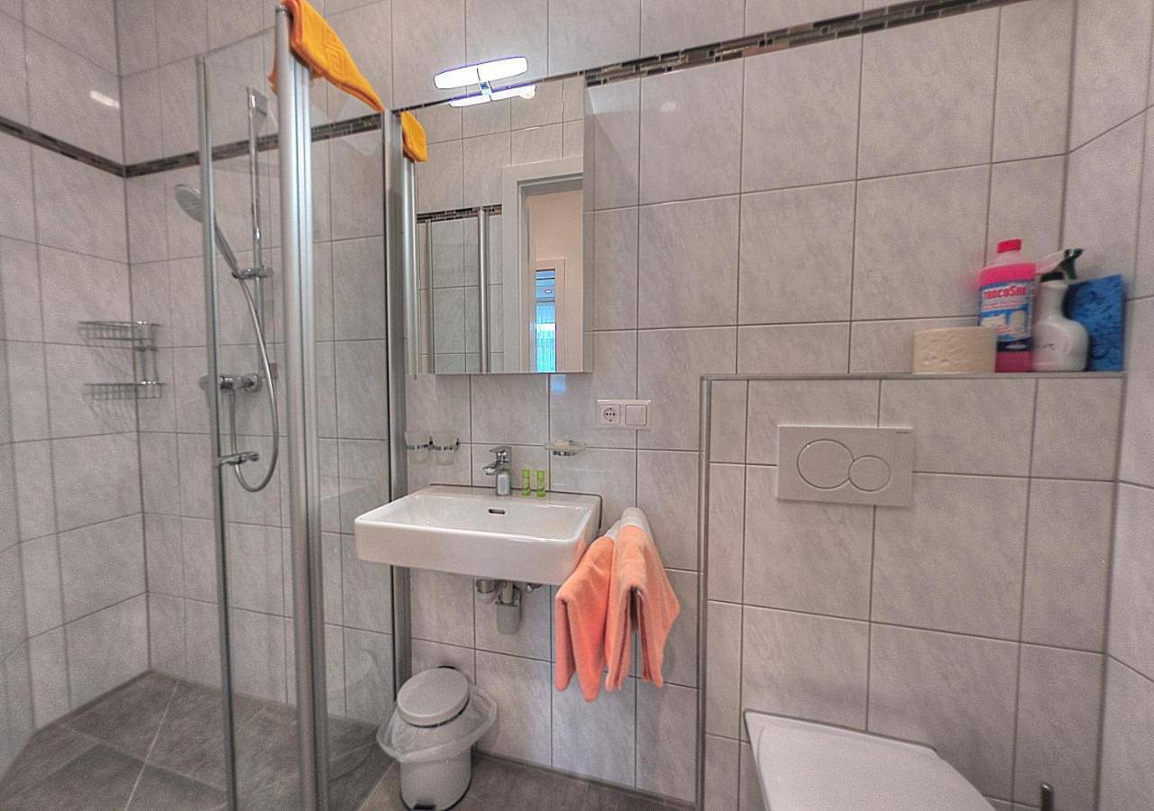 Ganze Wohnung, Apartment with Lake View in Velden am Wörther See, Villach-Land