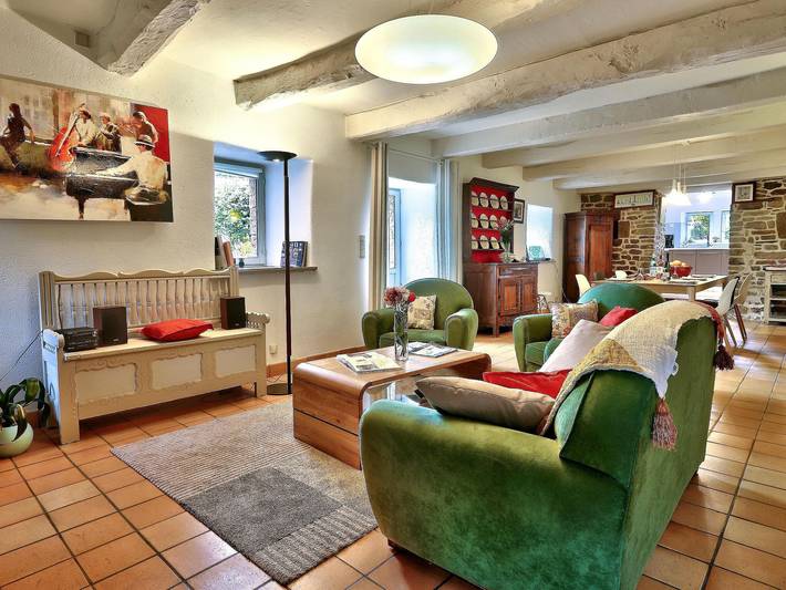 Location de vacances pour 6 personnes, avec terrasse et jardin, adapté aux familles dans Monts d'Arrée - 2