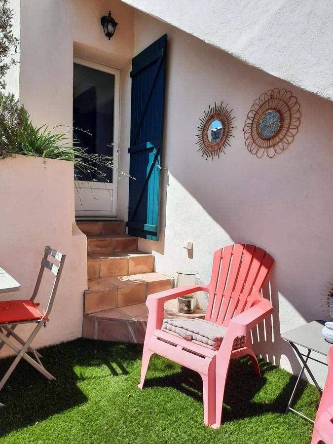 Gîte pour 4 personnes, avec piscine et terrasse à Montagnac - 2