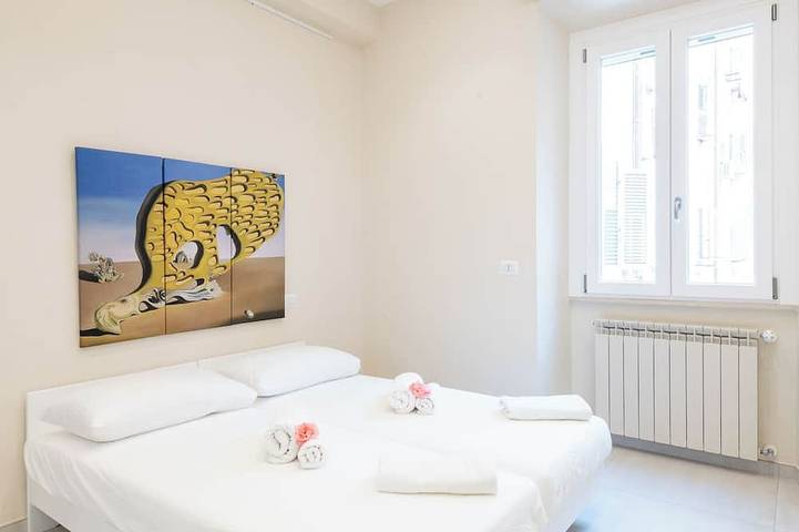 Apartamento entero, Bright and welcoming two bedrooms apartment a stone's throw from the Colosseum in Roma, Provincia de Roma