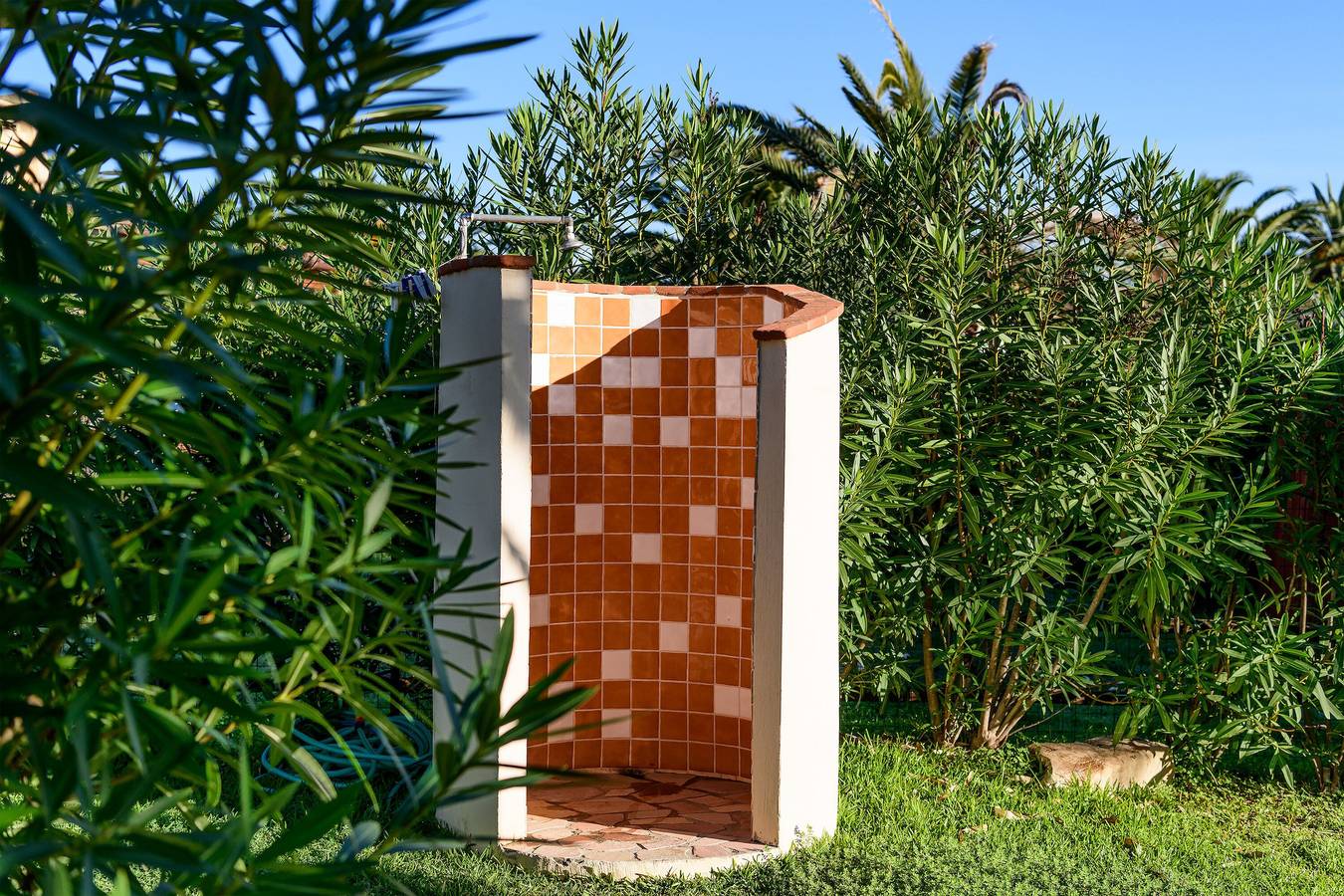 Villa 'Carla' with Private Terrace, Wi-Fi and Air Conditioning in Costa Rei, Muravera