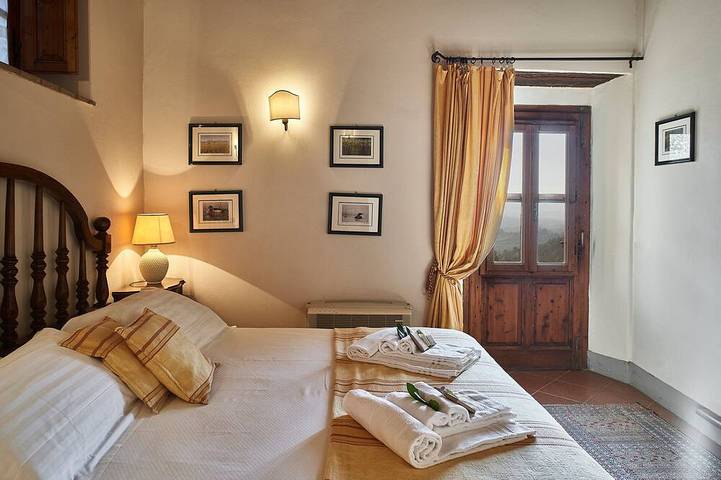 Location de vacances pour 10 personnes, avec jardin et terrasse à Fiano - 2