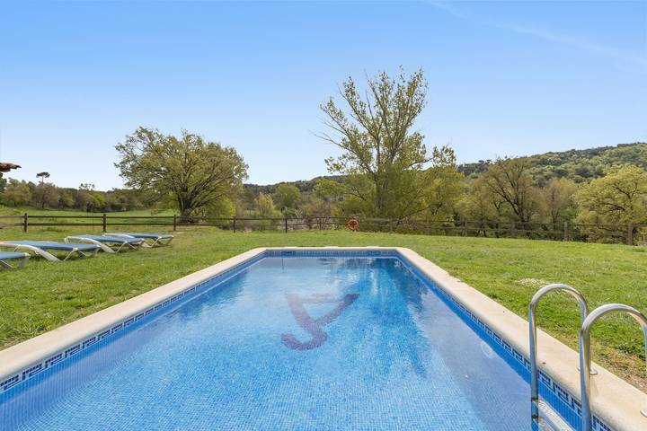 Casa rural para 14 personas, con Jardín en Berguedà - 2
