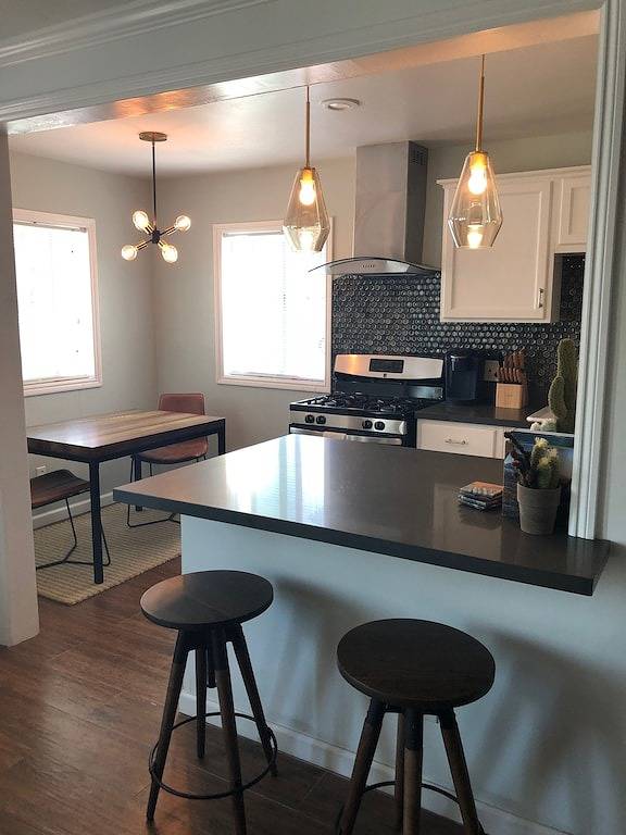 Neue Surf-Hütte in Shelburn im Herzen von Seaside Ventura in Ventura Beach, Ventura