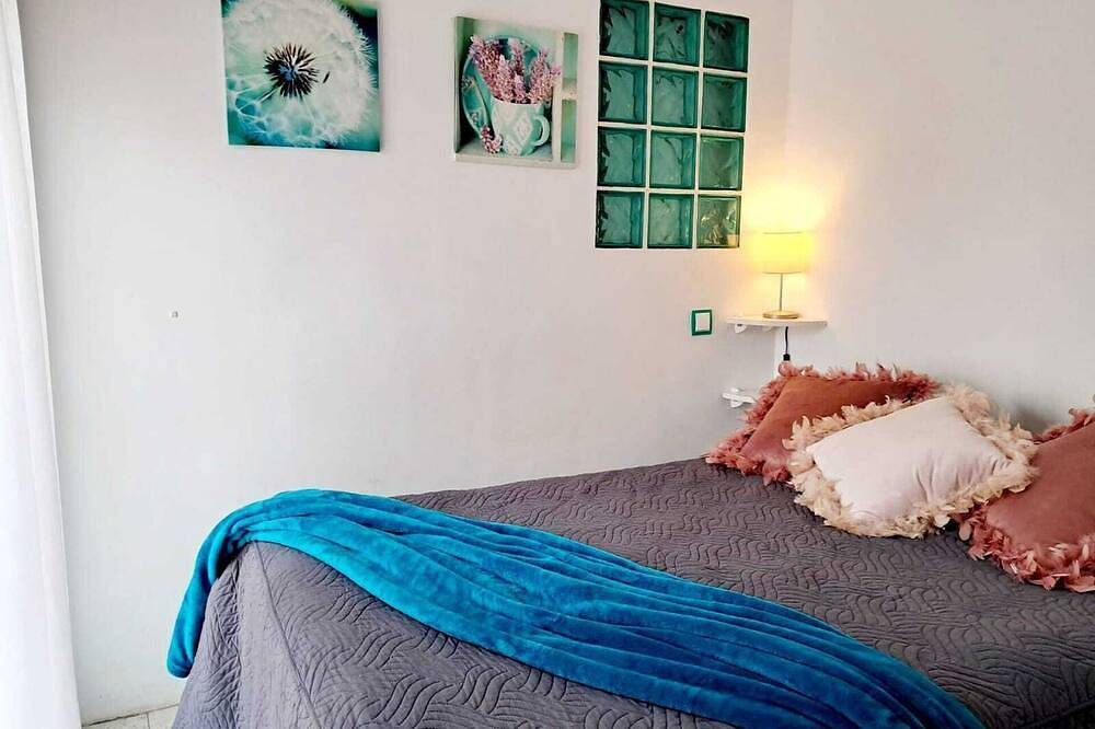 Entire apartment, La Doncella Apartment in Alcalá de Henares, Madrid Province