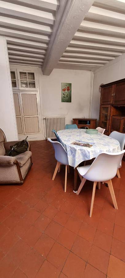 Gîte pour 5 personnes, avec terrasse à Corbigny