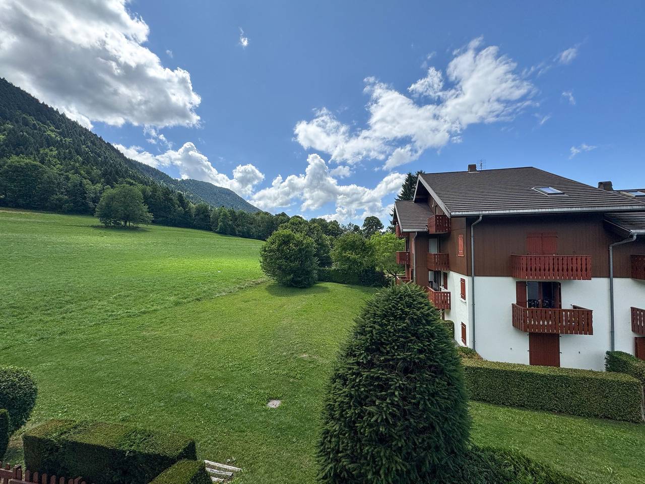 Ganzes Studio, Ski-in Apartment in Bernex mit Balkon und Parkplatz in Bernex, Thonon-les-Bains und Umgebung
