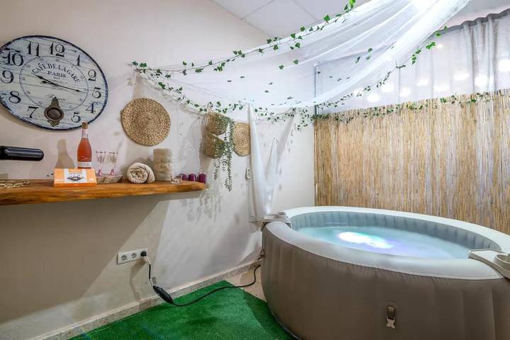 Maison de vacances pour 6 personnes, avec Jacuzzi ainsi que Terrasse et Jardin à Villamanrique de la Condesa