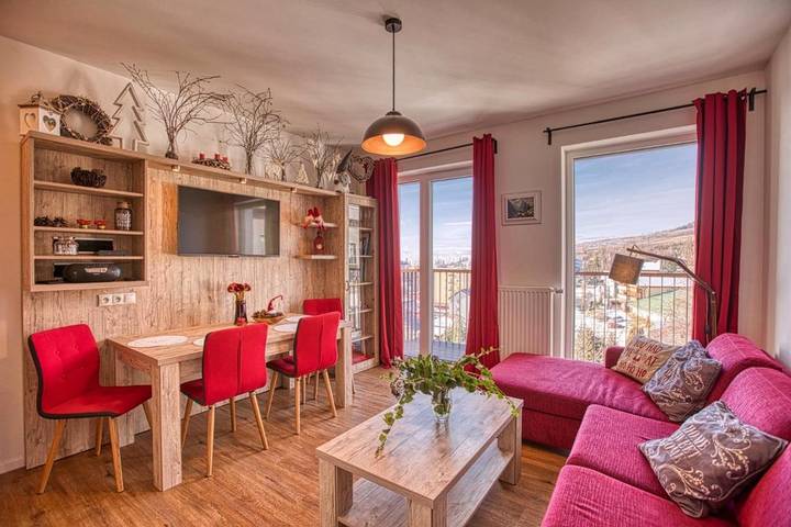 Apartament wakacyjny dla 5 osób, z Balkon i Taras oraz Widok w Stary Smokowiec