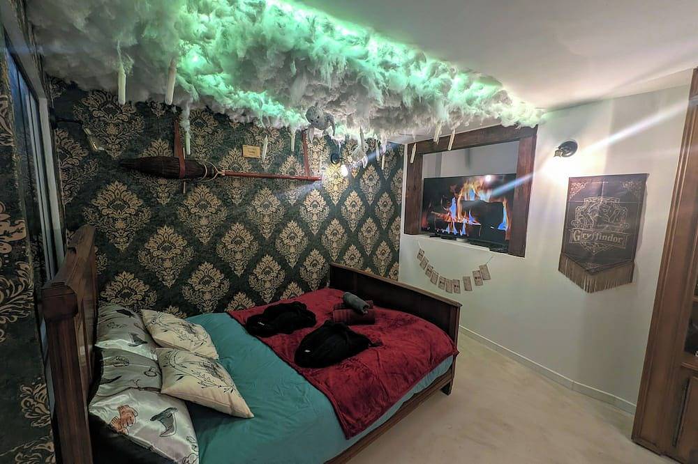 Entire apartment, The Sorcerer's Den in Caumont-sur-Durance, Vaucluse