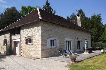 Gîte pour 8 personnes, avec jardin et terrasse à Vendeuvre-sur-Barse