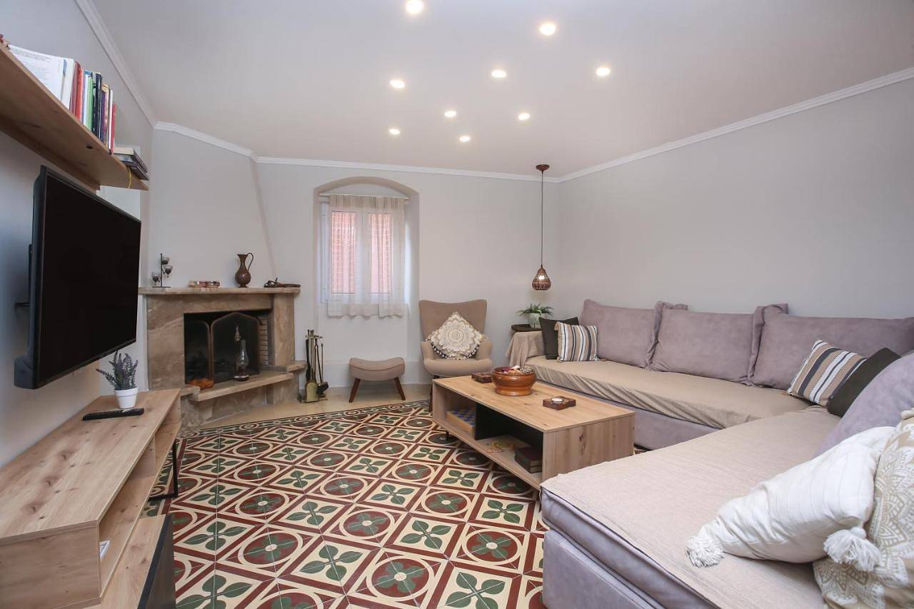 Three-Bedroom Villa in Corfu (city), Corfu