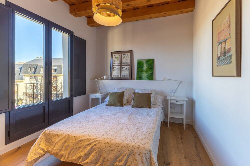 Holiday Home 'Río Tío Cocinas' with Mountain Views, Balcony and Wi-Fi in Real Sitio de San Ildefonso, Segovia Province