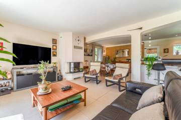 Villa pour 6 Personnes dans Caromb, Parc naturel régional du Mont-Ventoux, Photo 2