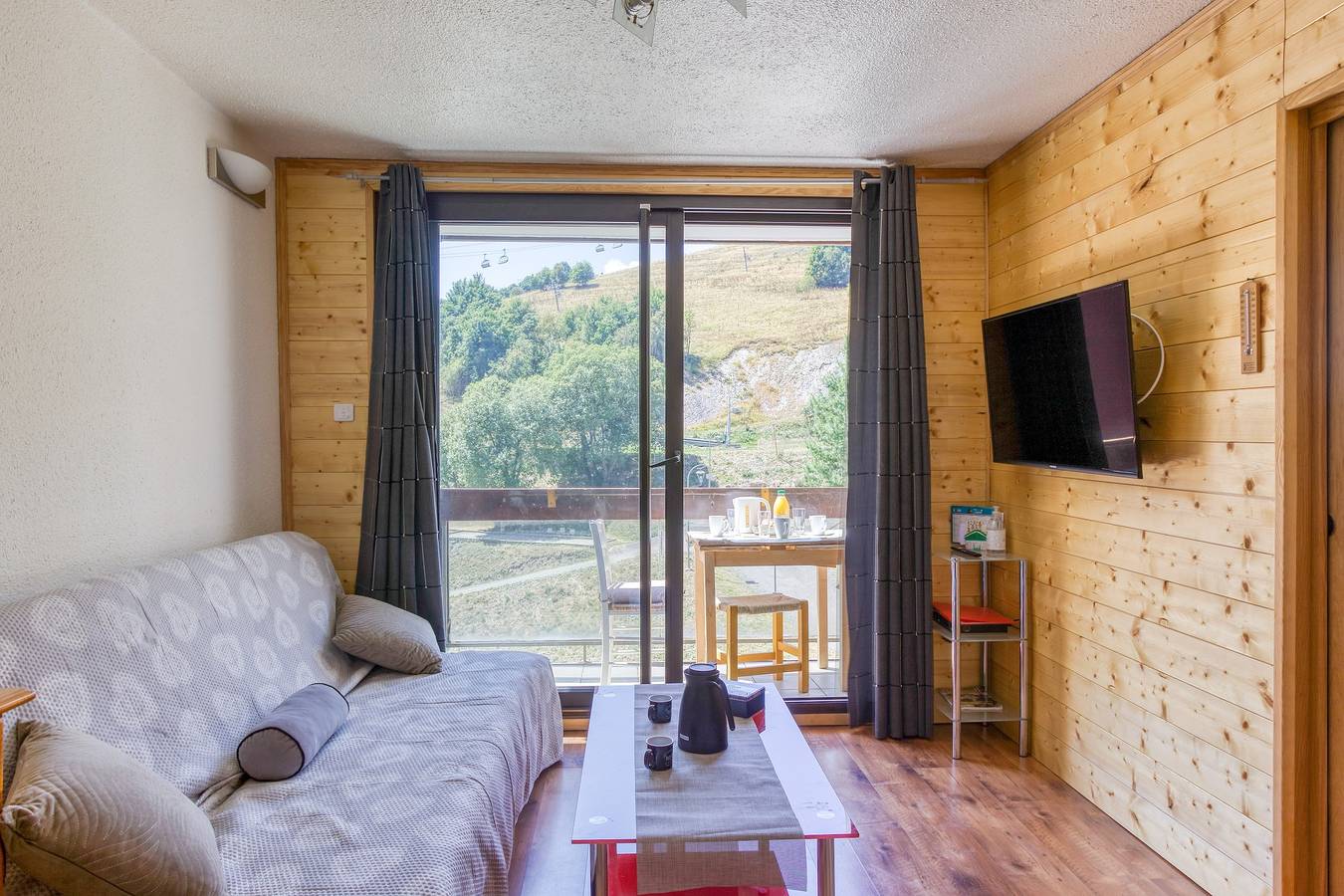 Ganze Wohnung, Ferienwohnung für 7 Personen mit Balkon in Le Corbier, Villarembert