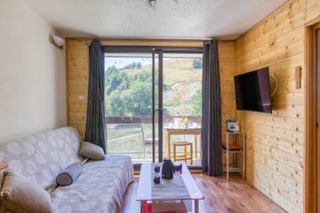 Location De Vacances pour 7 Personnes dans Le Corbier, Villarembert, Photo 1