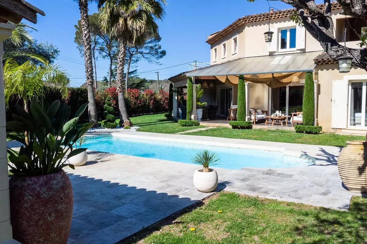 Villa 205m2 Schwimmbad - In der Nähe von Cannes in Mouans-Sartoux, Mittelmeerküste (Frankreich)