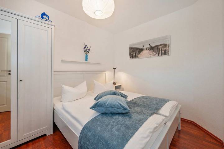 Ganze Wohnung, Gemütliche Ferienwohnung mit Terrasse – nur 950 m zum Strand in Koserow, Bernsteinbäder