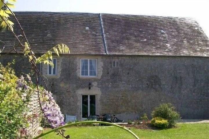 Gîte pour 6 personnes, avec jardin à Étréham