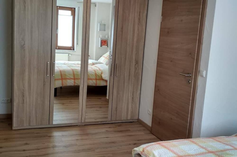 Ganze Wohnung, Moderne, gemütliche Ferienwohnung  für 2-4 Personen an der Mosel in Minheim, Bernkastel-Kues & Umgebung