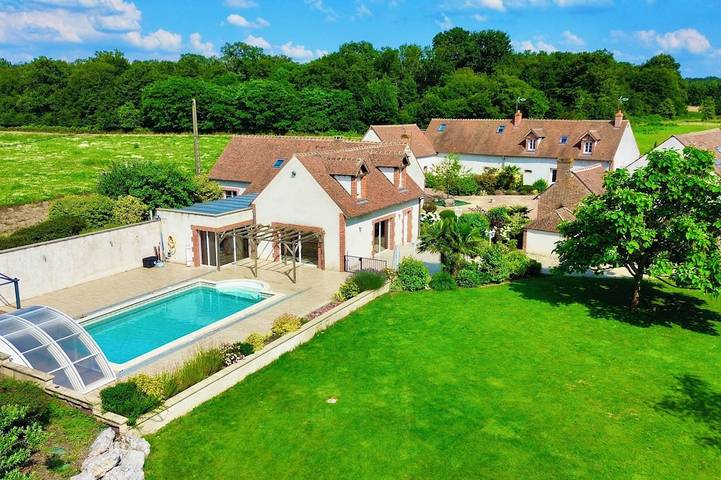 Villa des Rois (45) 45 pers-piscine-1h30 Paris in Les Bordes (Loiret), Loire-Tal