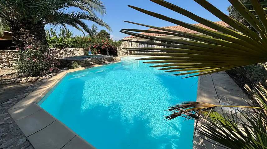 Location de vacances pour 6 personnes, avec terrasse et jardin, animaux acceptés à Châteaurenard - 3