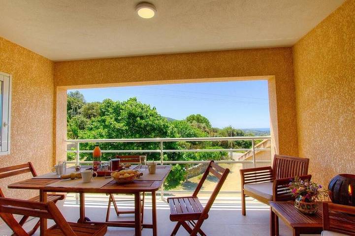 Gîte pour 4 personnes, avec terrasse à Sollacaro - 3