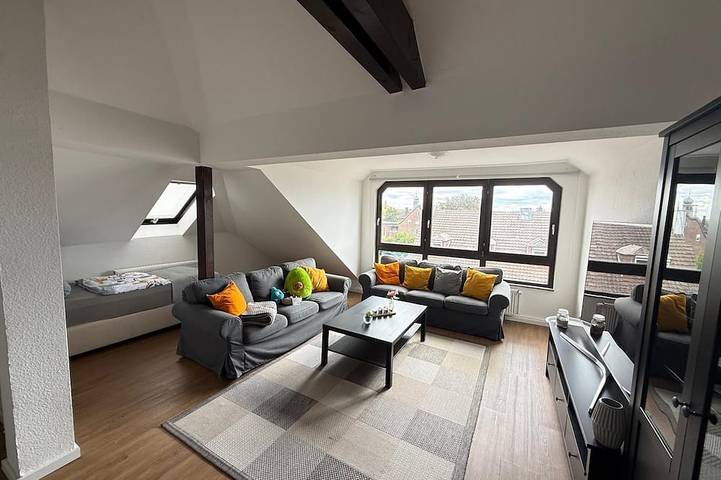 Ganze Wohnung, Gemütliche Stadtunterkunft mit Streetview 75 Zoll Tv in Düren, Kreis Düren
