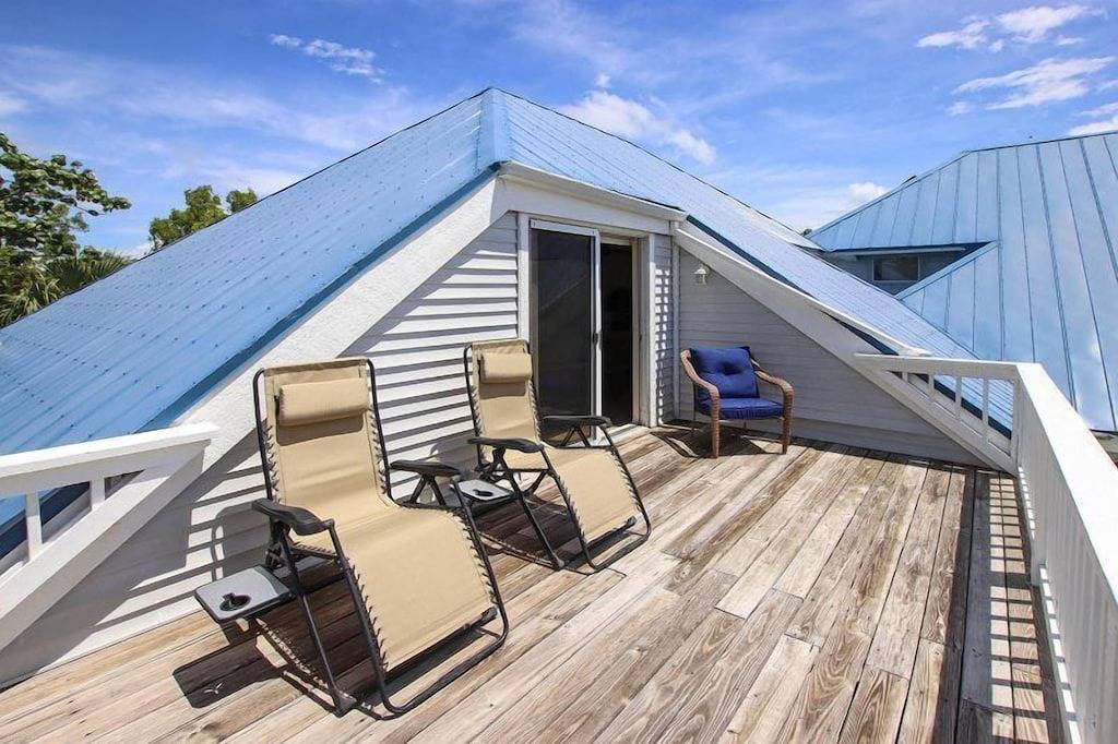 Osprey Nest - Two bedroom w/Loft duplex with shared pool in Sanibel, Sanibel Island